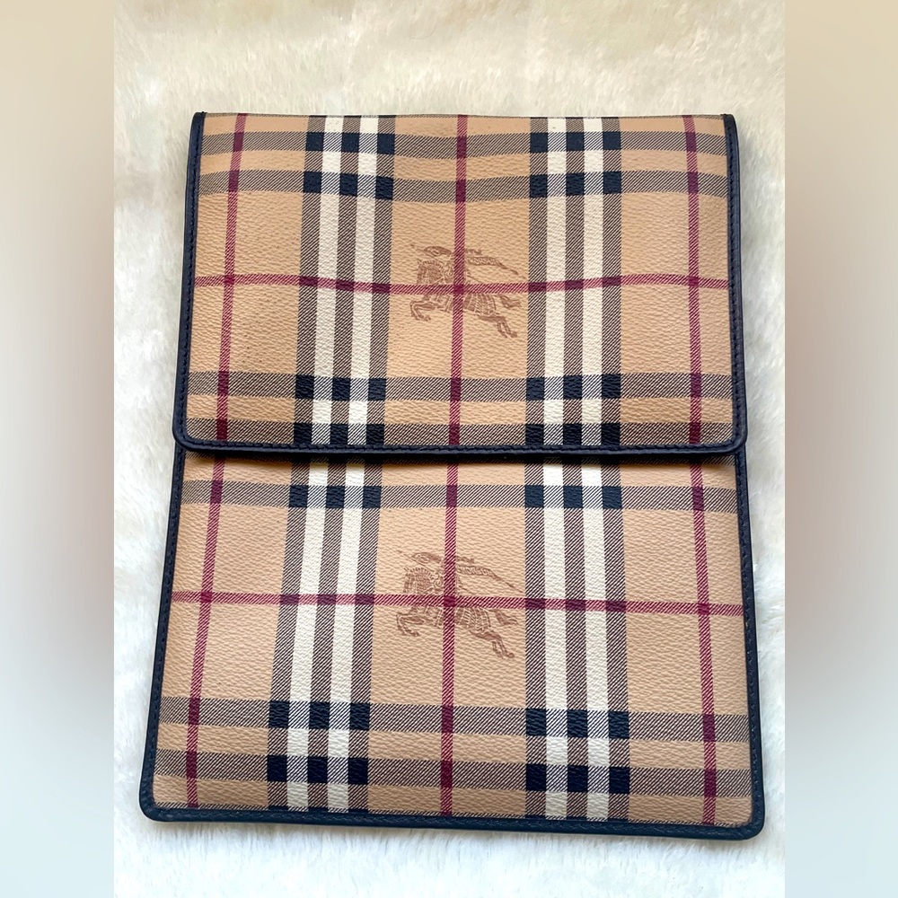 Authentic Haymarket Burberry small case-9” x 8” tablet or clutch